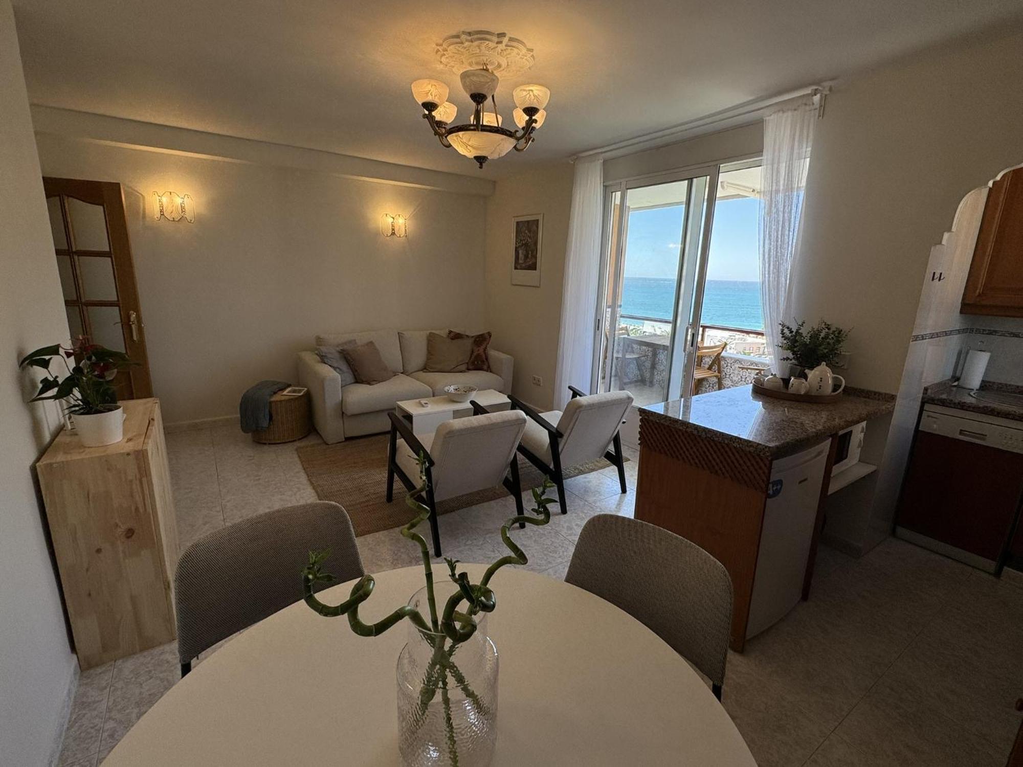 Beachfront Apartment With Terrace And Seaviews Fuengirola Exteriér fotografie